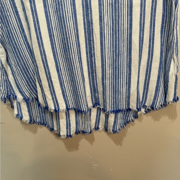 CLOTH & STONE ANTHROPOLOGIE BLUE AND WHITE STRIPED‎ FRAYED HEM TOP SZ S - Picture 4 of 6